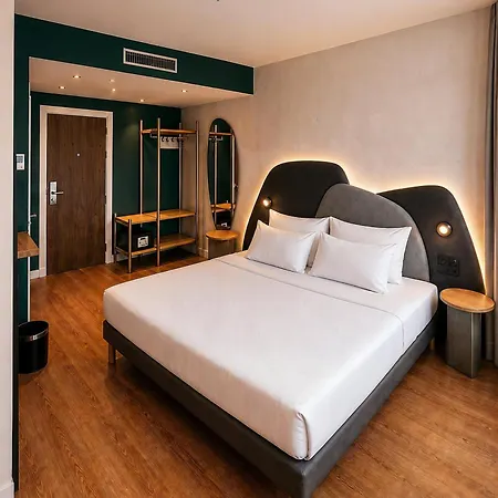 Hotel Ibis Styles Zumaia 3*